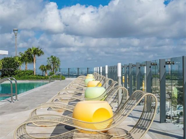 Apartment for rent  Unit #1607 - photo 7016867