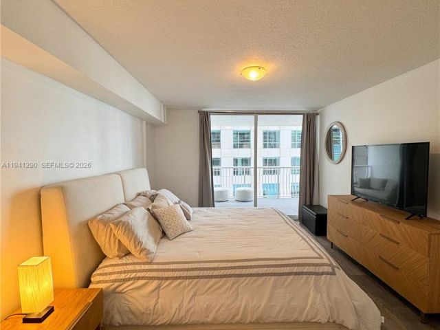 Apartment for rent  Unit #1708 - photo 7433305