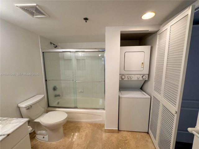 Apartment for rent  Unit #1708 - photo 7433308