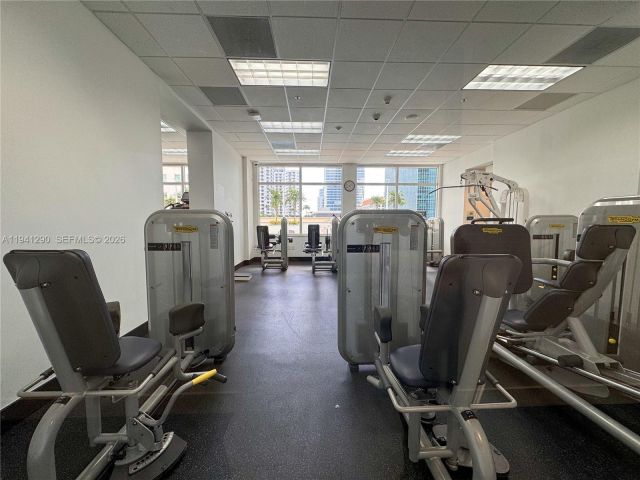 Apartment for rent  Unit #1708 - photo 7433314