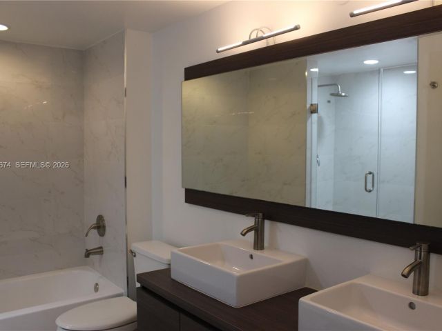 Apartment for rent  Unit #810 - photo 7019344