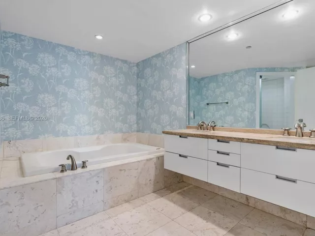 2-bedroom condo for sale in Surfside - 9401 Collins Ave 505 - MondialRealty