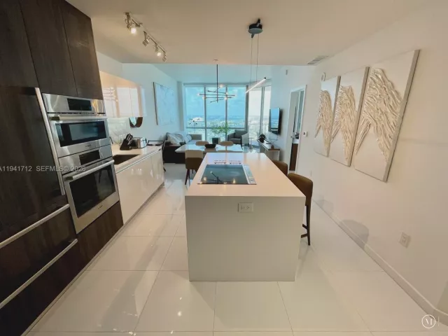 2-bedroom condo for sale in Miami - 851 NE 1st Ave 3606 - MondialRealty