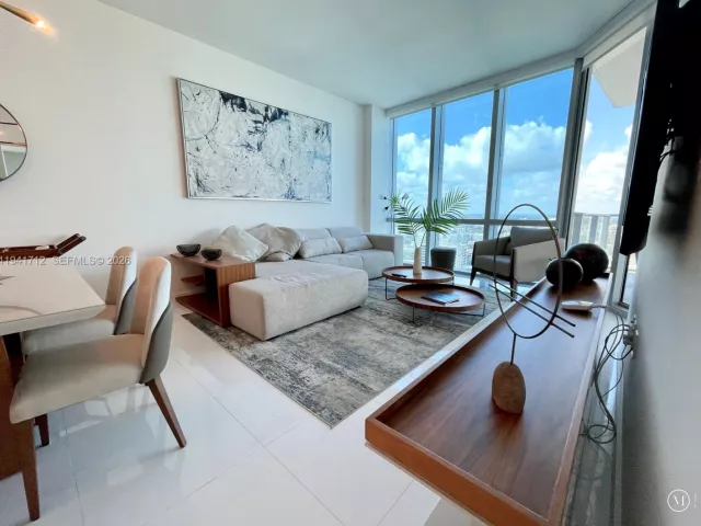 2-bedroom condo for sale in Miami - 851 NE 1st Ave 3606 - MondialRealty