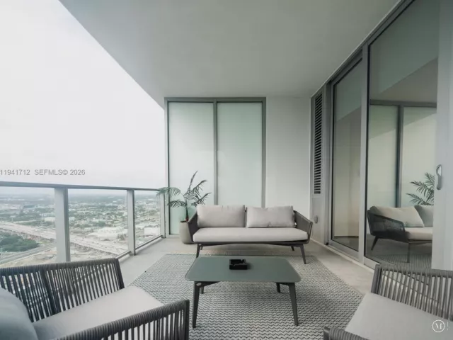 2-bedroom condo for sale in Miami - 851 NE 1st Ave 3606 - MondialRealty