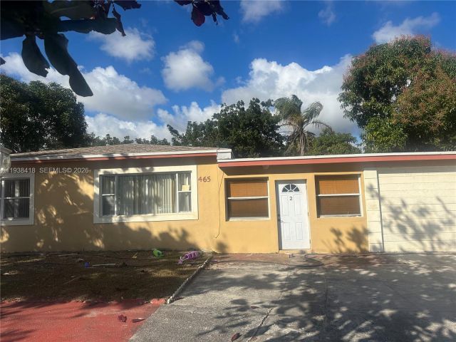 3-bedroom home for rent in Miami - 465 NE 157th Ter 2 - MondialRealty