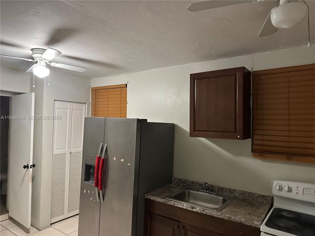 3-bedroom home for rent in Miami - 465 NE 157th Ter 2 - MondialRealty