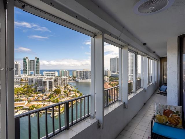 Apartment for rent  Unit #PH3A - photo 7017772