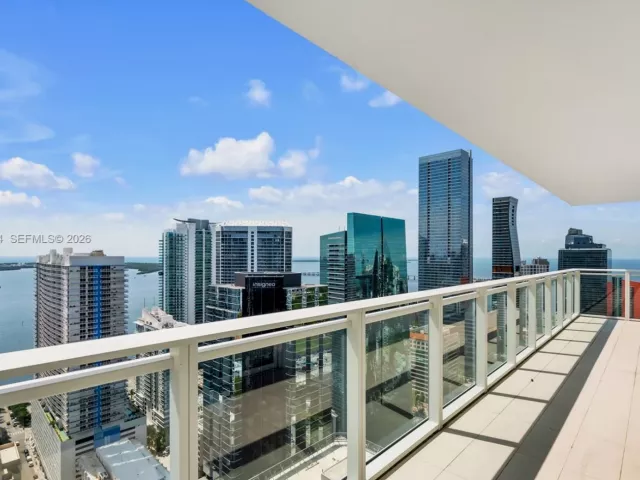 4-bedroom condo for sale in Miami - 1080 Brickell Ave 3900-3901 - MondialRealty