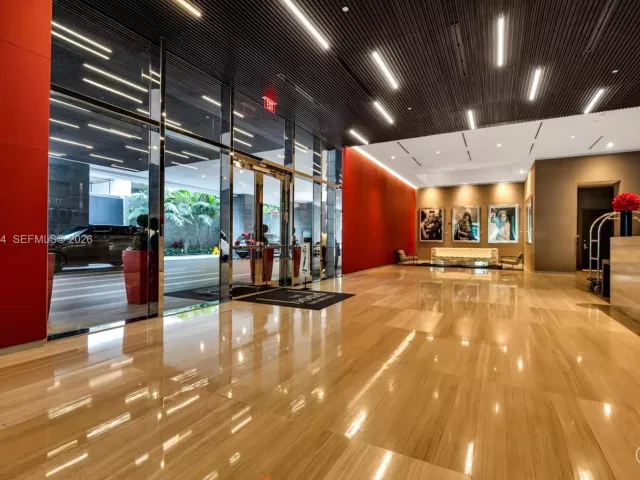 4-bedroom condo for sale in Miami - 1080 Brickell Ave 3900-3901 - MondialRealty