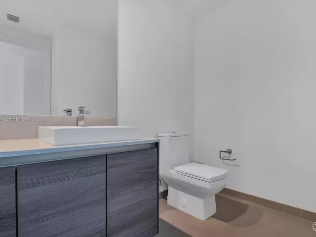 4-bedroom condo for sale in Miami - 1080 Brickell Ave 3900-3901 - MondialRealty