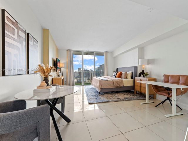 condo for sale in Miami - 1750 N Bayshore Dr 5208 - MondialRealty