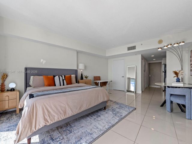 condo for sale in Miami - 1750 N Bayshore Dr 5208 - MondialRealty