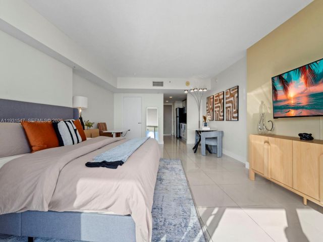condo for sale in Miami - 1750 N Bayshore Dr 5208 - MondialRealty