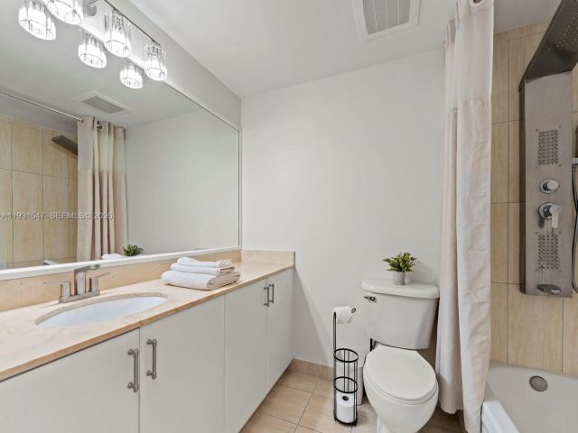 condo for sale in Miami - 1750 N Bayshore Dr 5208 - MondialRealty