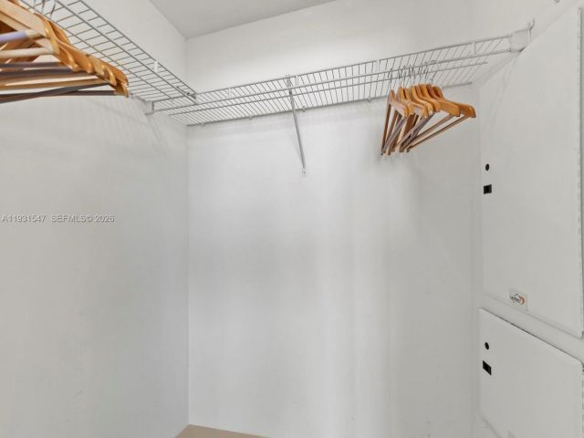 condo for sale in Miami - 1750 N Bayshore Dr 5208 - MondialRealty