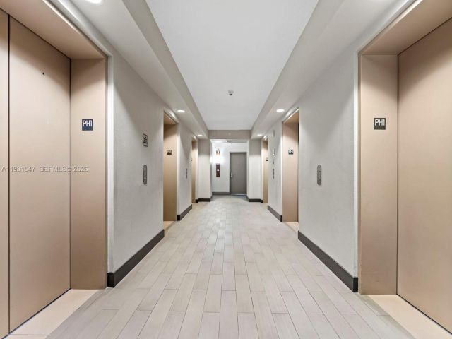 condo for sale in Miami - 1750 N Bayshore Dr 5208 - MondialRealty