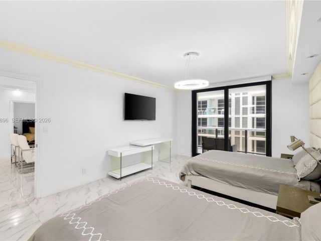 Apartment for sale  Unit #806 - photo 7019102