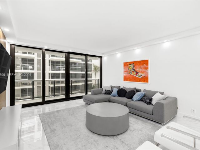 Apartment for sale  Unit #806 - photo 7019107