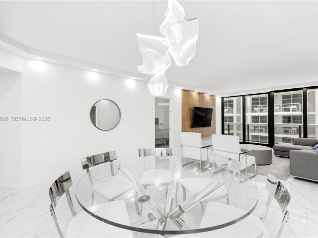 Apartment for sale  Unit #806 - photo 7019110