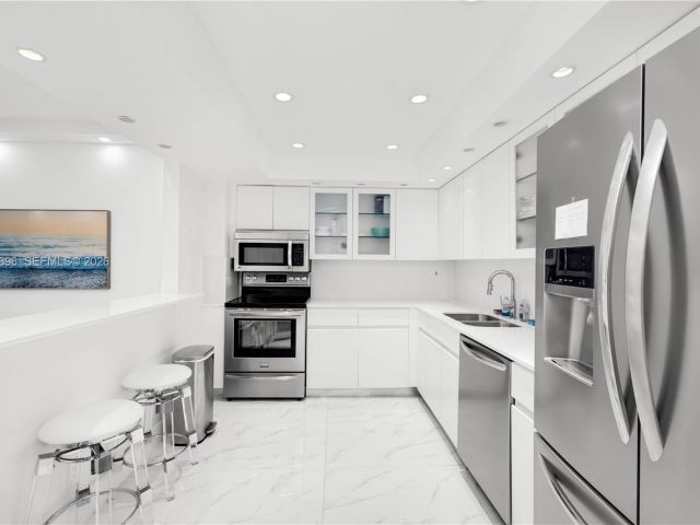 Apartment for sale  Unit #806 - photo 7019117