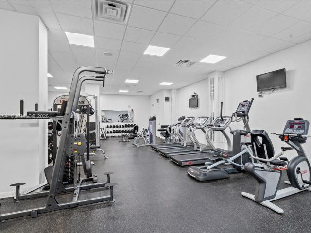 condo for sale in Sunny Isles Beach - 250 174th St 1510 - MondialRealty