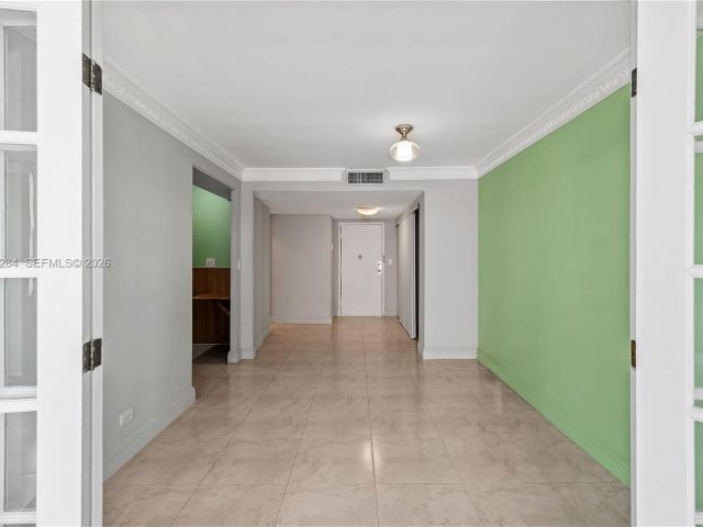 condo for sale in Sunny Isles Beach - 250 174th St 1510 - MondialRealty