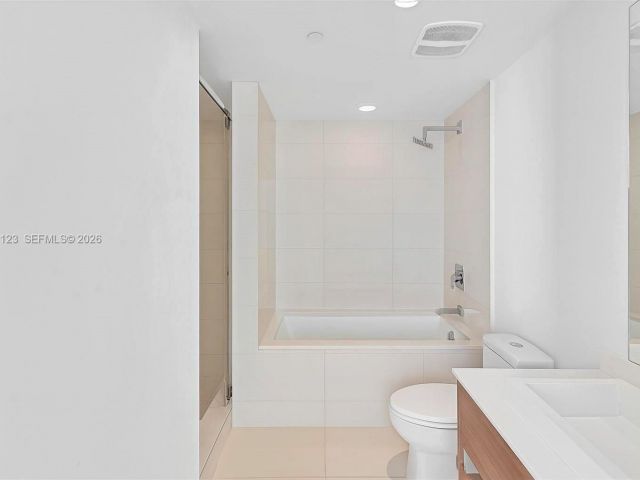 Apartment for sale  Unit #3709 - photo 7535721