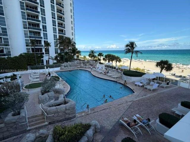 Apartment for sale  Unit #1006 - photo 7445047