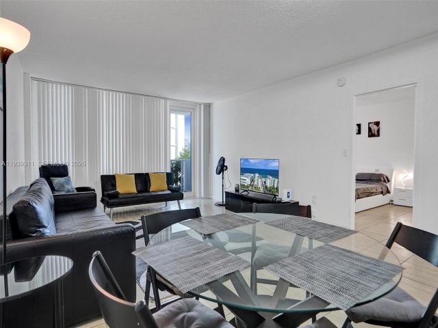 Apartment for sale  Unit #520 - photo 7447348