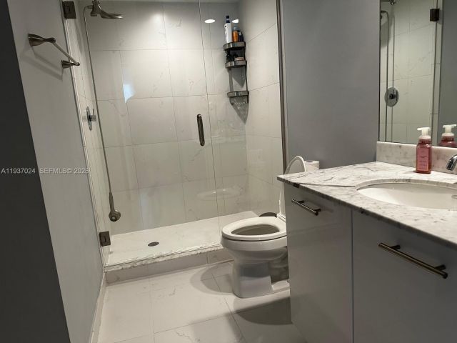 Apartment for sale  Unit #3307 - photo 7023437