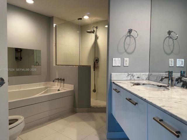 Apartment for sale  Unit #3307 - photo 7023438