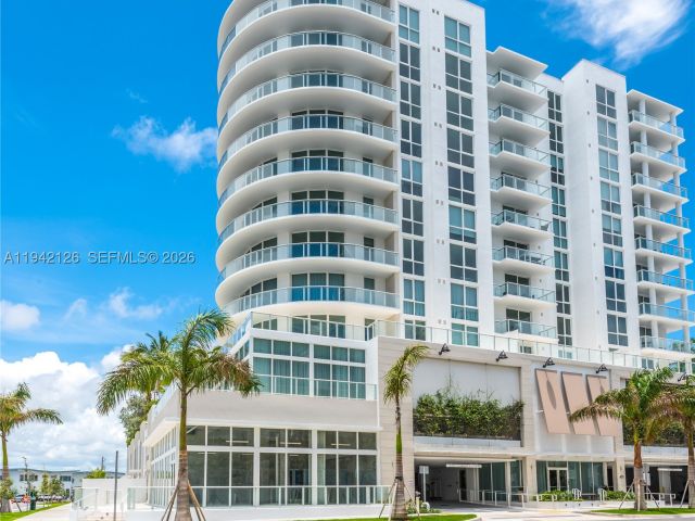 2-bedroom condo for rent in Fort Lauderdale - 401 N Birch Rd 701 - MondialRealty