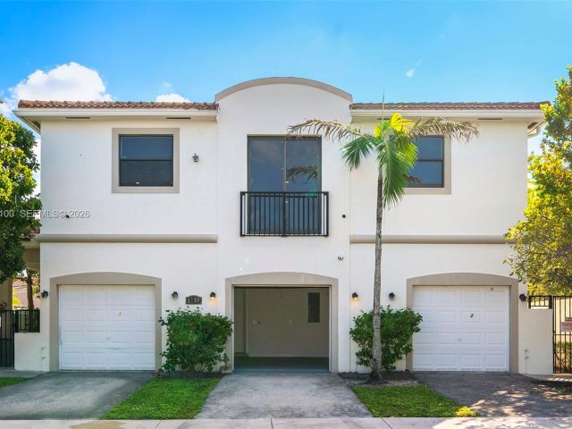 Home for rent at 1730 Thomas St 3 - photo 7474251