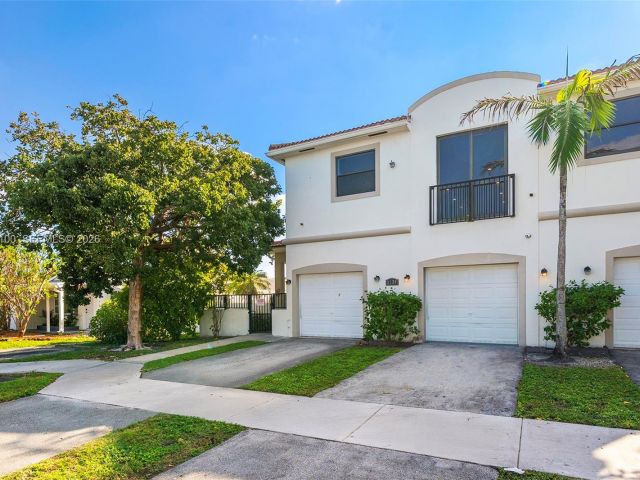 Home for rent at 1730 Thomas St 3 - photo 7474254