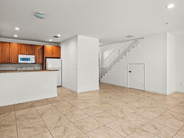 Home for rent at 1730 Thomas St 3 - photo 7474270