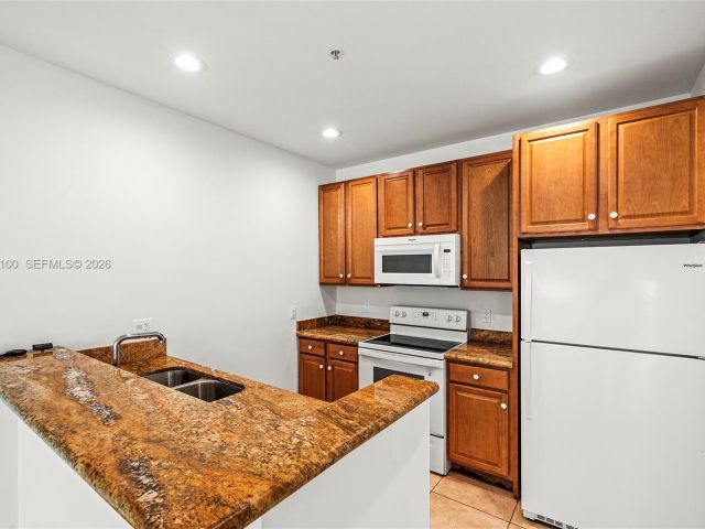 Home for rent at 1730 Thomas St 3 - photo 7474272