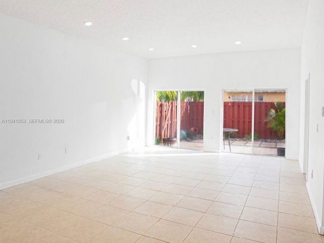 3-bedroom home for rent in Miami - 16222 SW 102nd Ter 0 - MondialRealty
