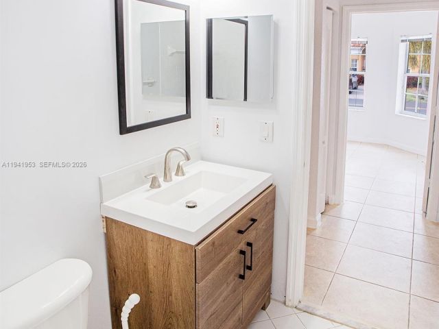 3-bedroom home for rent in Miami - 16222 SW 102nd Ter 0 - MondialRealty