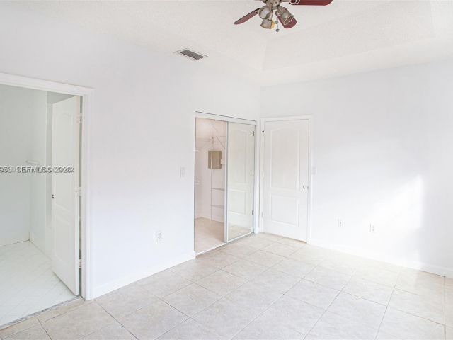 3-bedroom home for rent in Miami - 16222 SW 102nd Ter 0 - MondialRealty