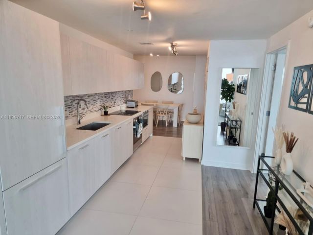 Apartment for sale  Unit #3601 - photo 7025322