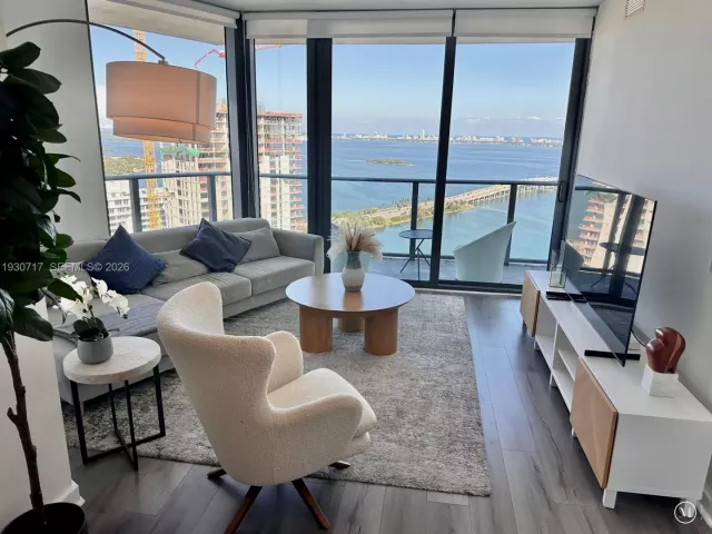 3-bedroom condo for sale in Miami - 501 NE 31st St 3601 - MondialRealty