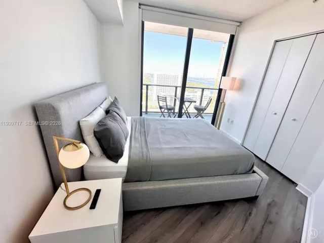 3-bedroom condo for sale in Miami - 501 NE 31st St 3601 - MondialRealty