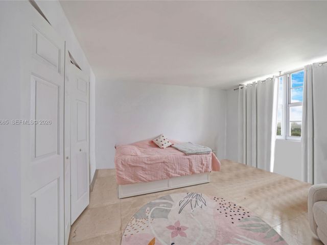 Apartment for sale  Unit #1415 - photo 7110646