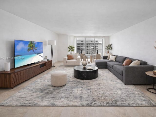 Apartment for sale  Unit #1415 - photo 7110654