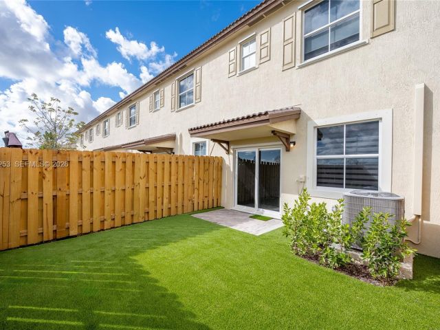 3-bedroom home for rent in Homestead - 2747 SE 26th Rd 2747 - MondialRealty