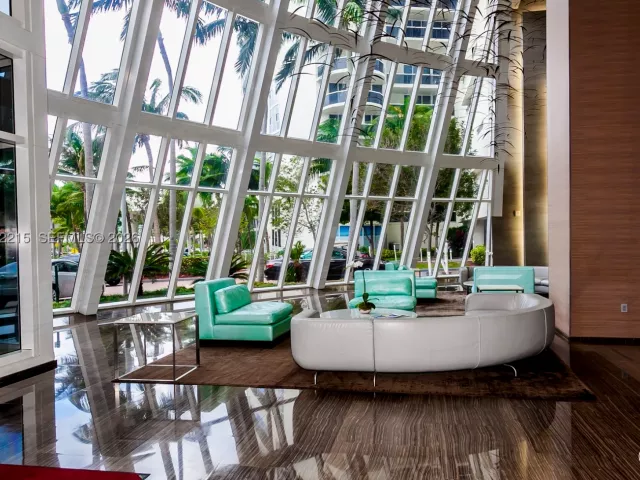 2-bedroom condo for rent in Hallandale Beach - 1830 S OCEAN DR 2110 - MondialRealty