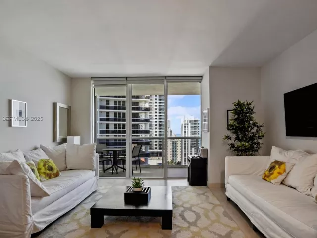 2-bedroom condo for rent in Hallandale Beach - 1830 S OCEAN DR 2110 - MondialRealty