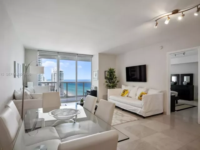 2-bedroom condo for rent in Hallandale Beach - 1830 S OCEAN DR 2110 - MondialRealty