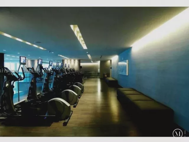 2-bedroom condo for rent in Hallandale Beach - 1830 S OCEAN DR 2110 - MondialRealty